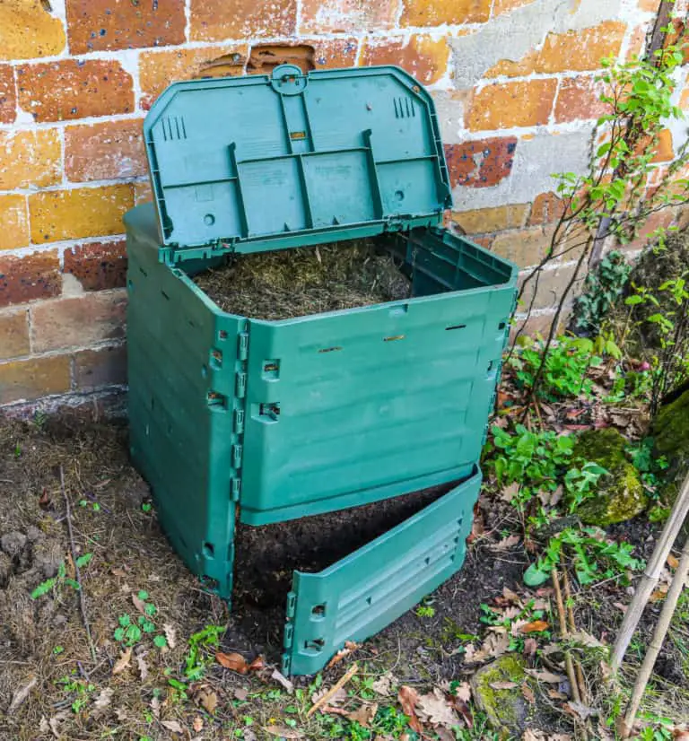 stationary closed compost bin