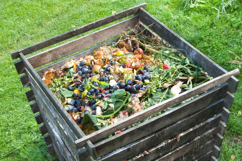 pallet compost bin